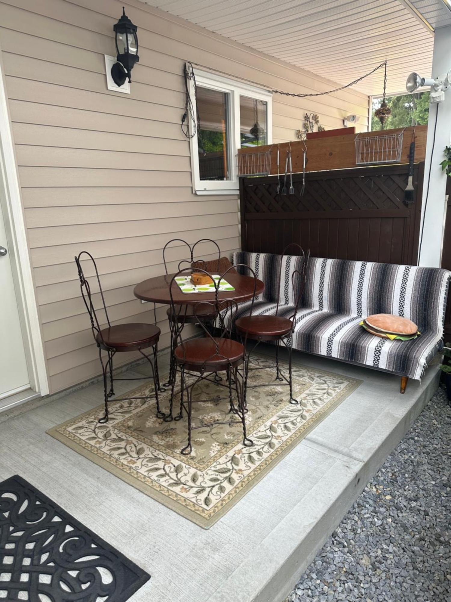 Clean And Quiet 2 Bdr 2 Bthr Private Entrance Entire Guests Suite Near Coquitlam Center Mall And Skytrain Luaran gambar